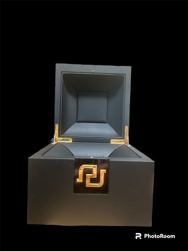 Roger Dubuis box