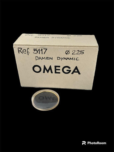 Omega Dynamic plexiglas crystal ref. 5117